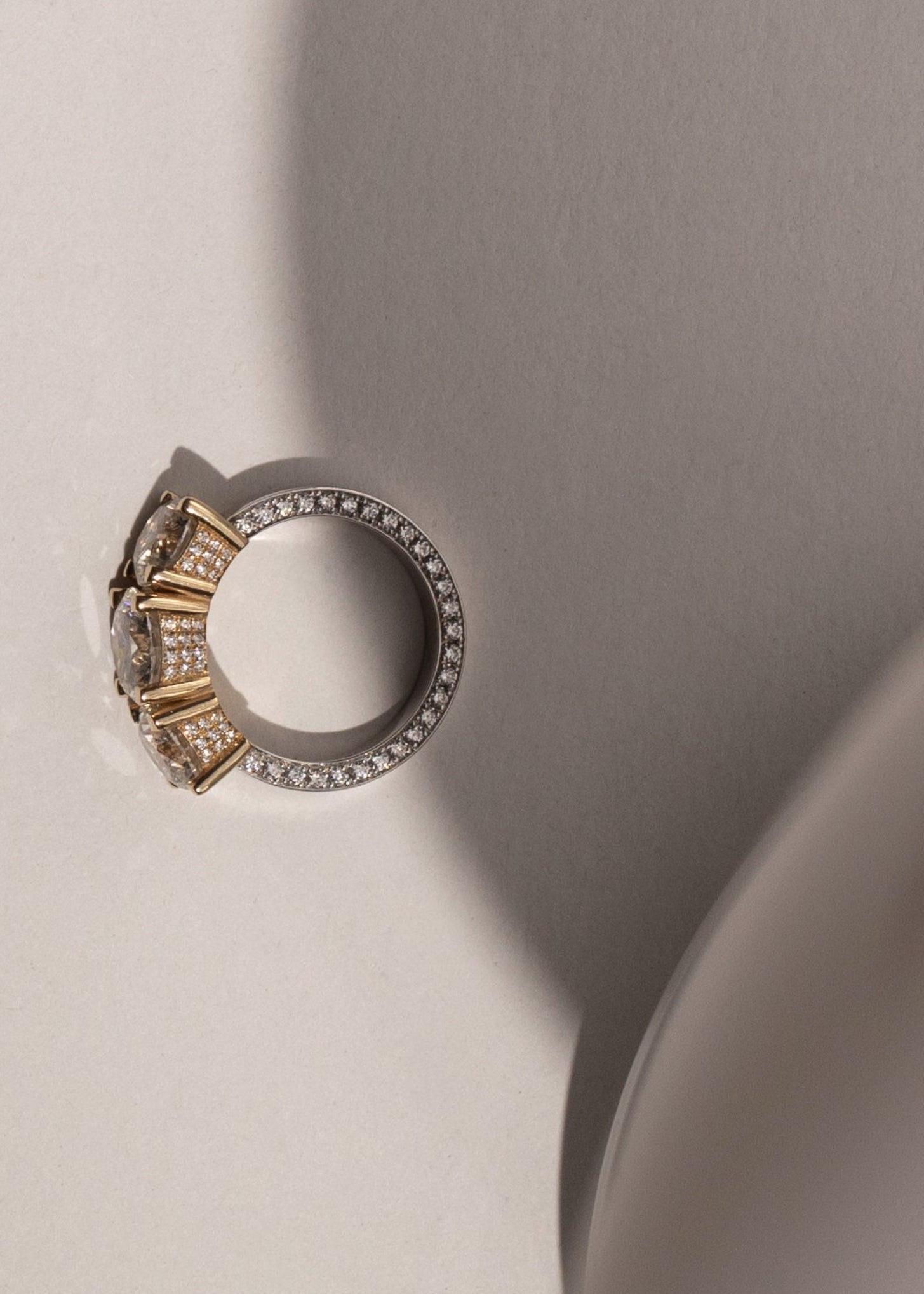 Three Stone Cerré Ring