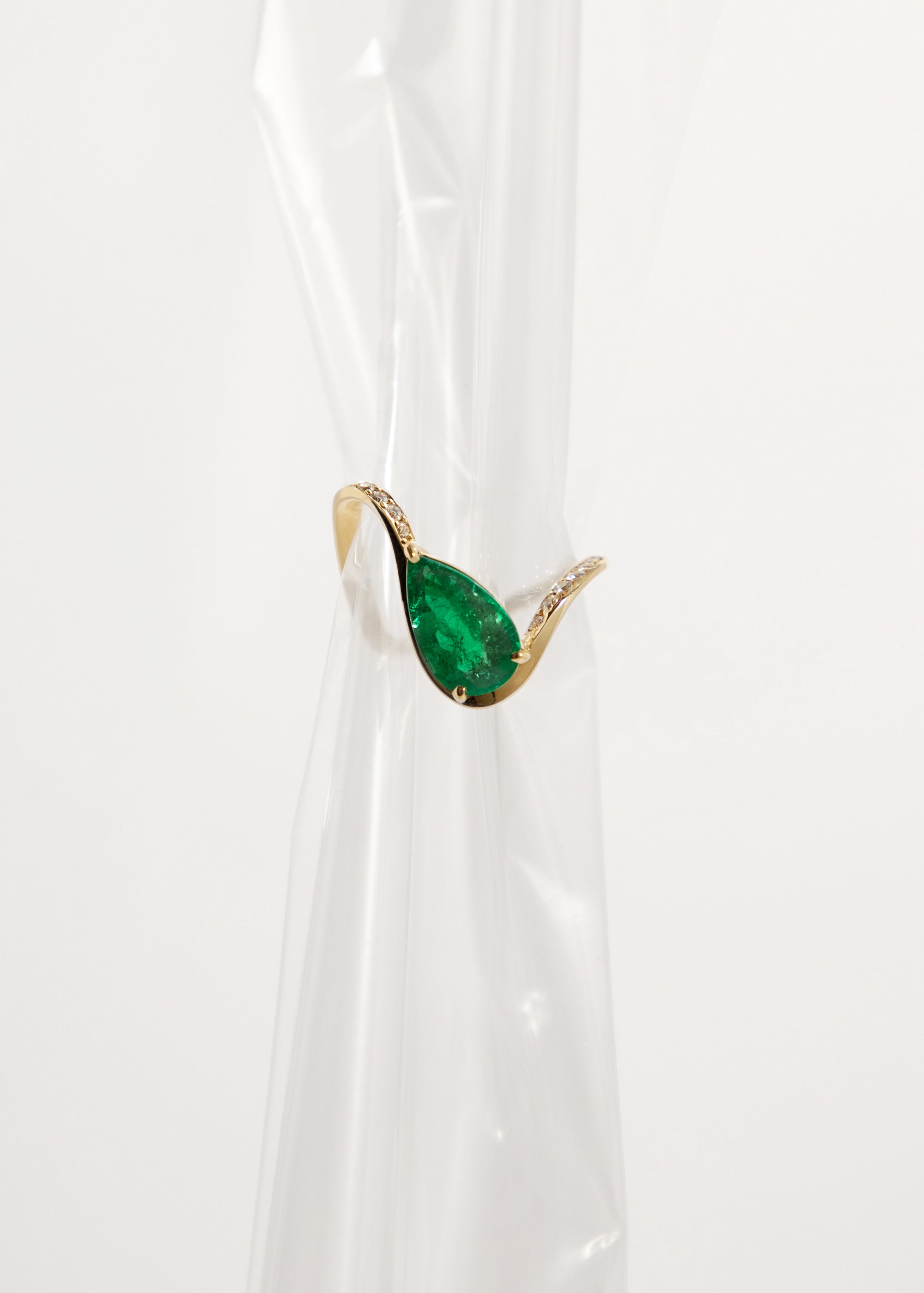 Emerald Trace Oasis Pavé Ring