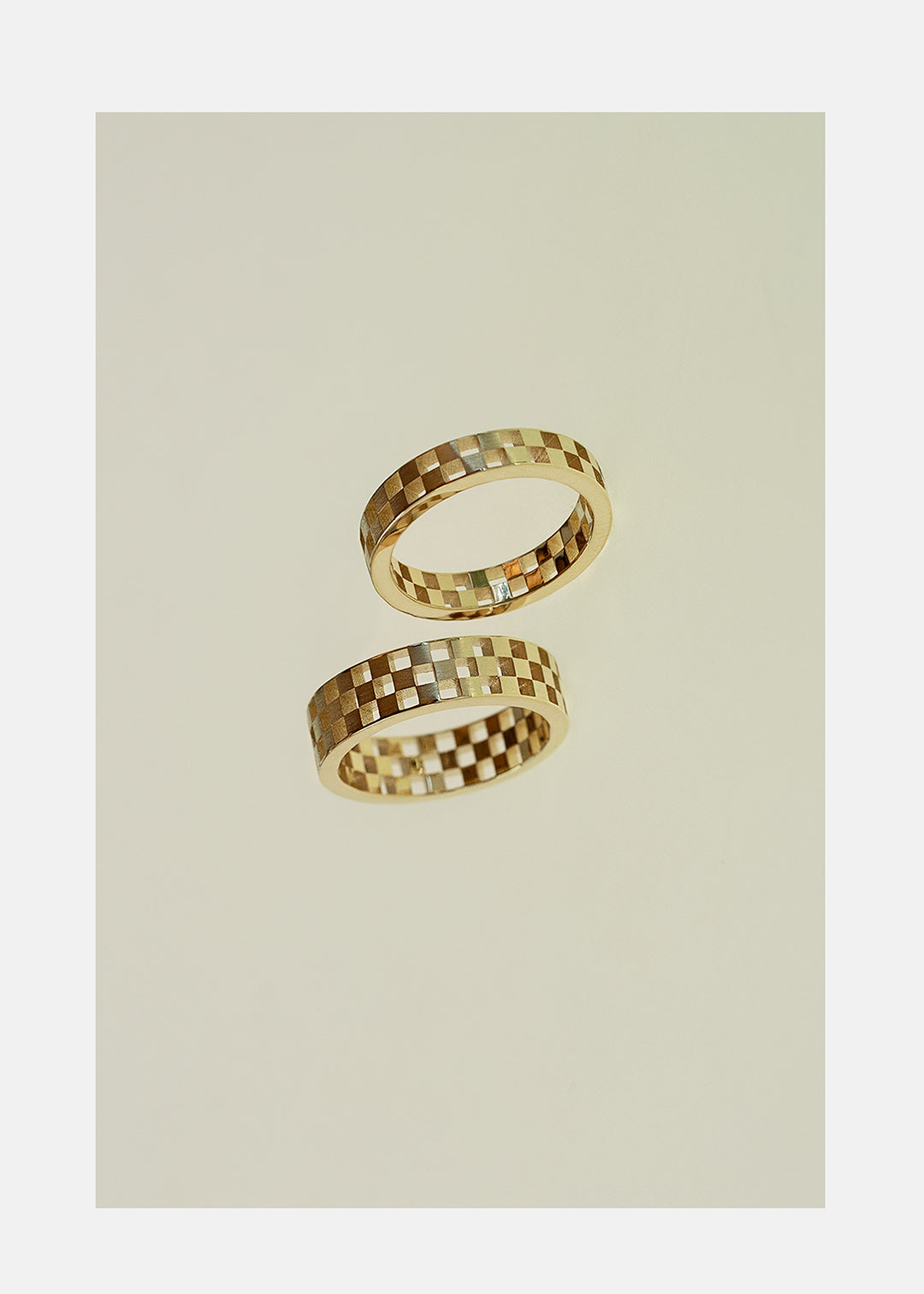 Anerise Framed Ring