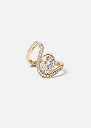 Oval Diamond Trace Pavé Ring