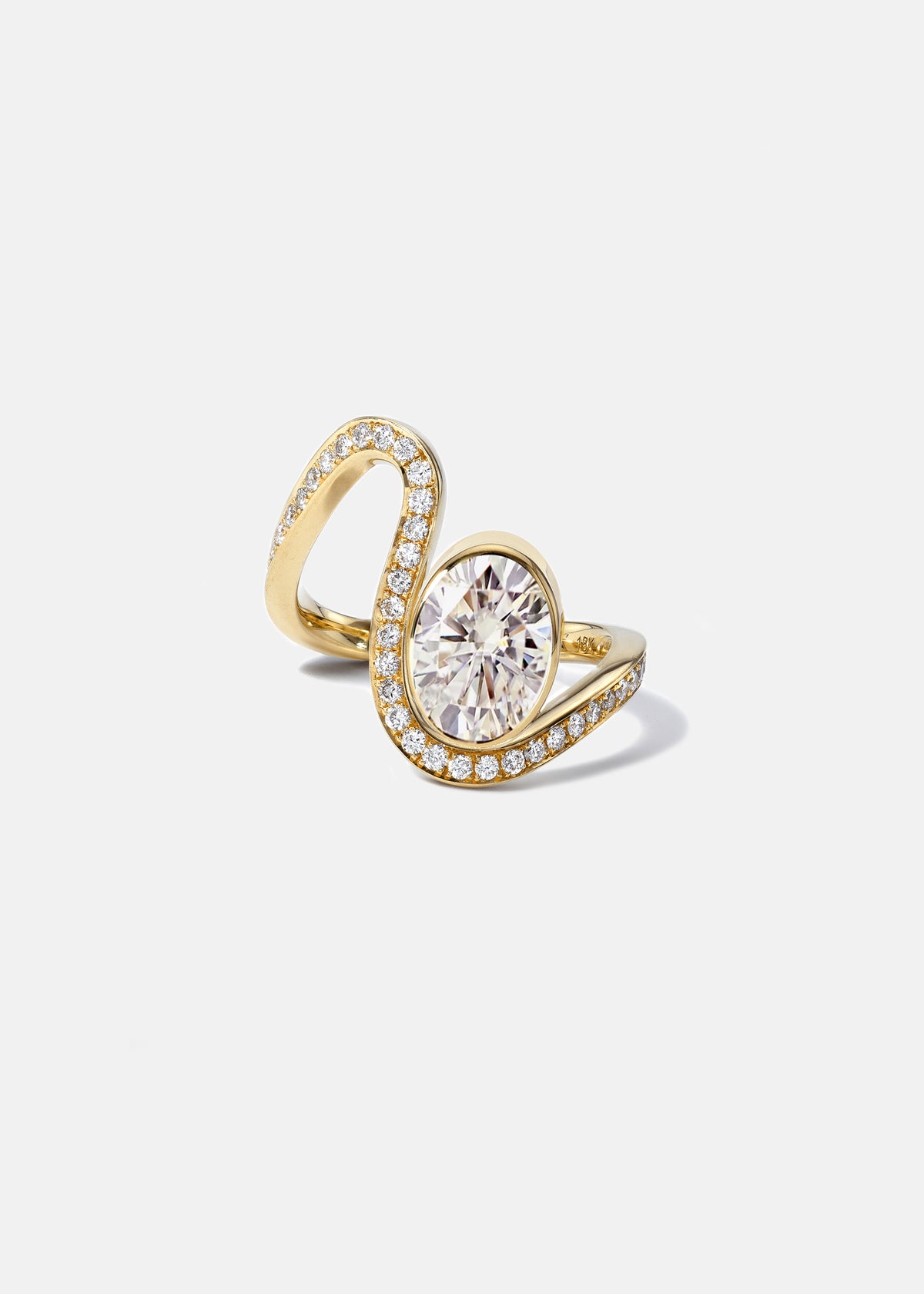 Oval Diamond Trace Pavé Ring
