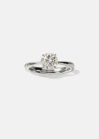 Éternal Round Brilliant Ring