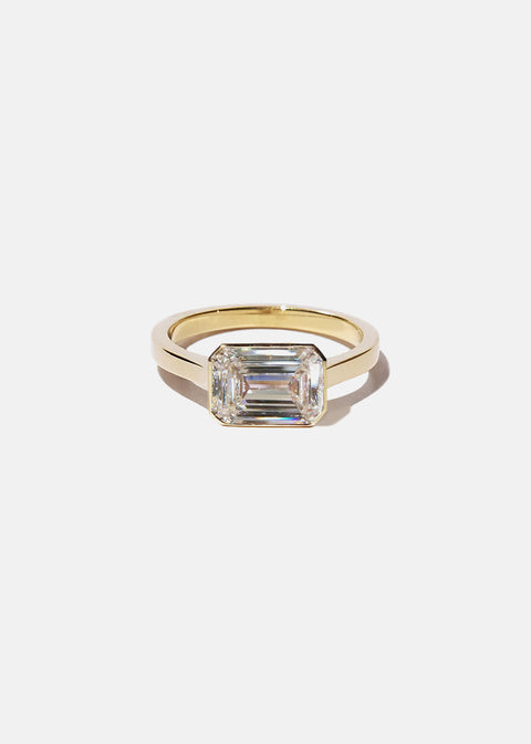 Emerald E/W Diamond Cosma Ring