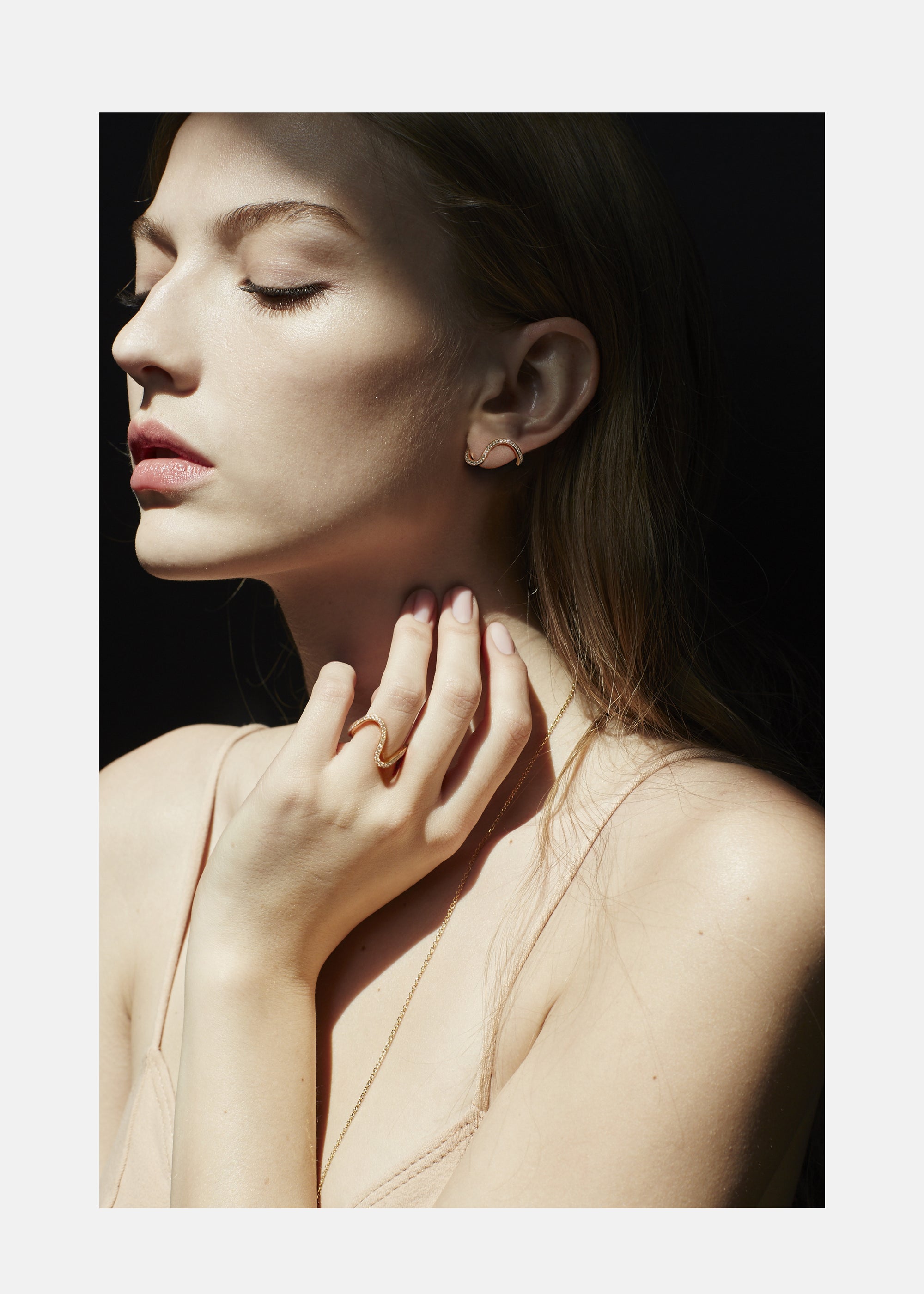 Trace Pavé Earring