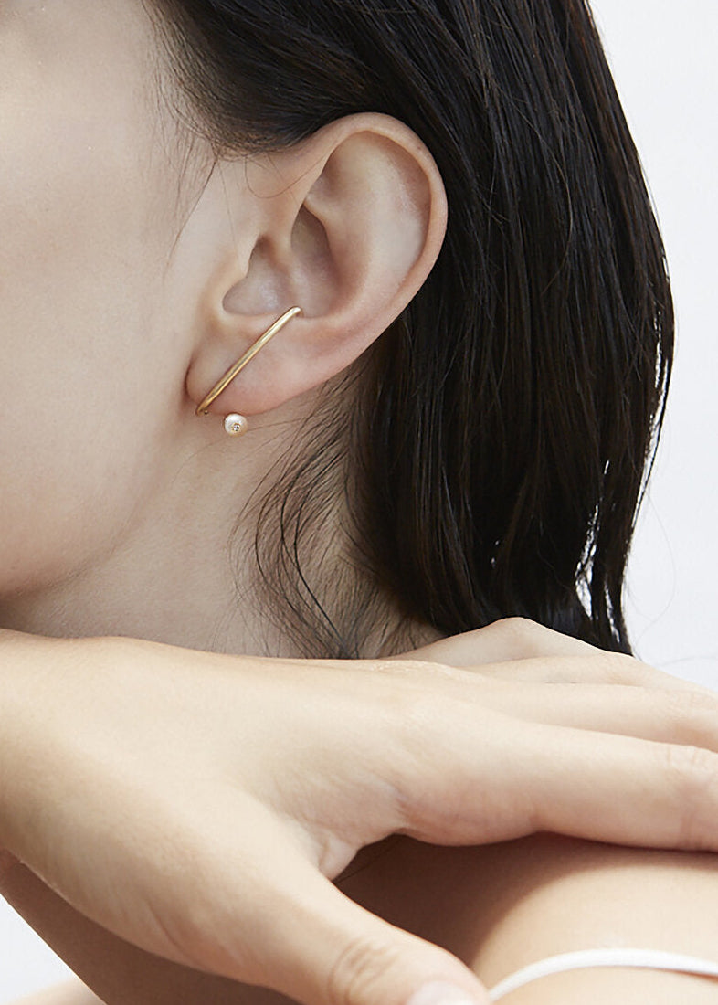 Crescendo Flare Pearl Earring