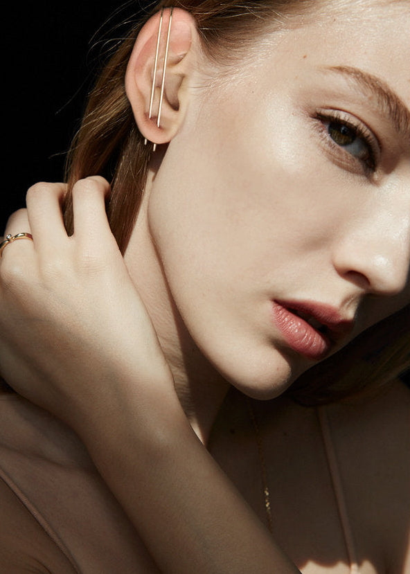 Thread Ear Pin