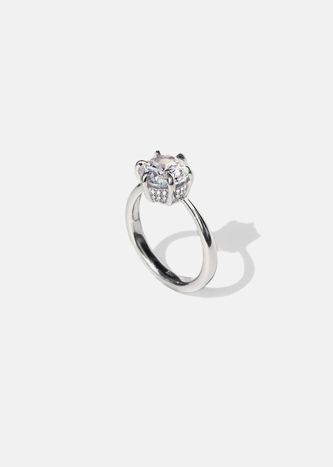 Diamond Cerré Éternal Ring
