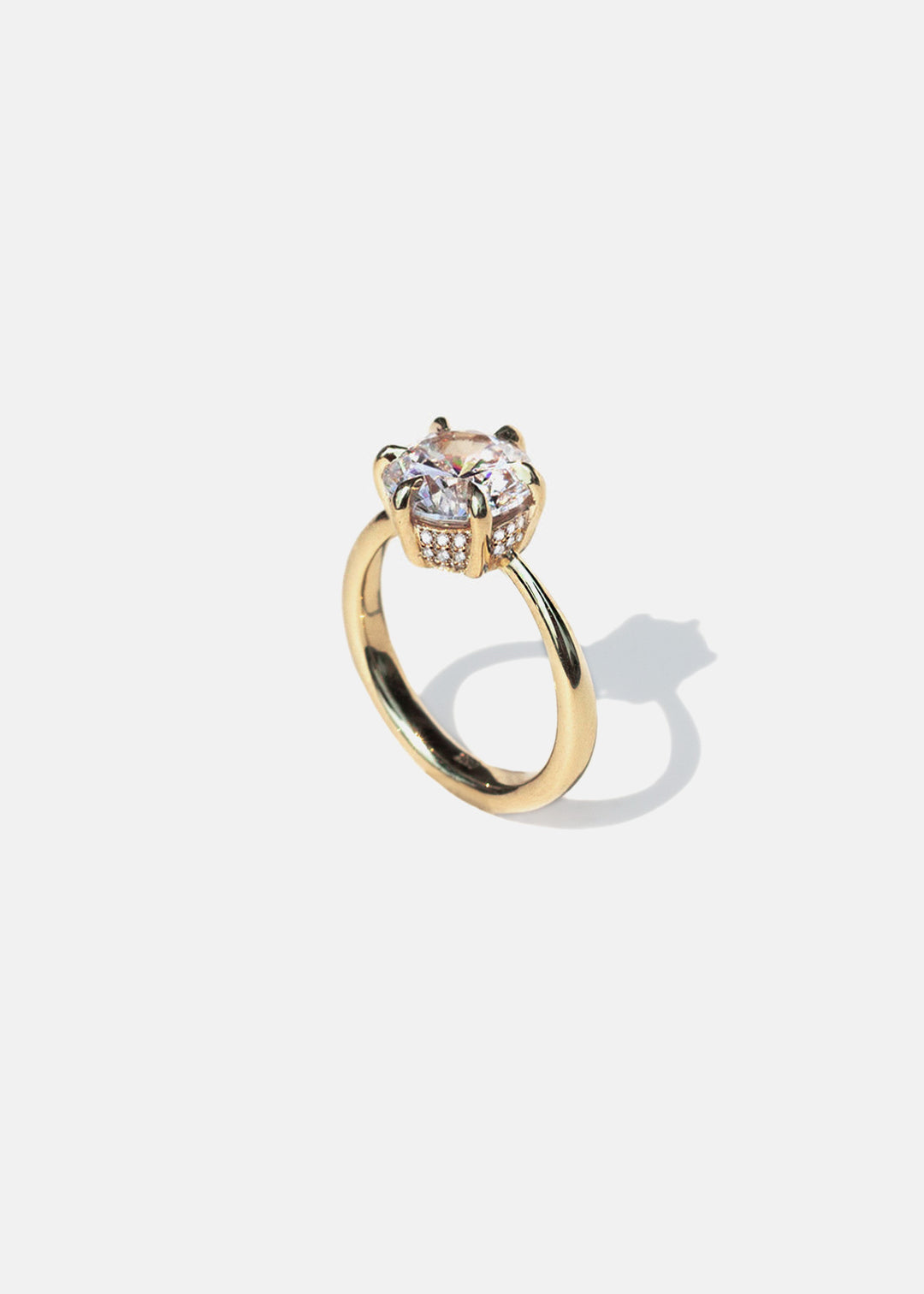 Diamond Cerré Éternal Ring